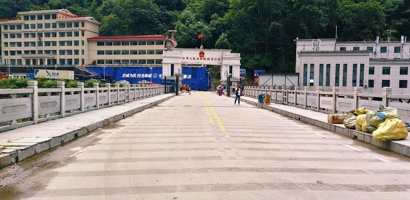 चीनद्वारा नेपालसँगको प्रमुख व्यापारिक तातोपानी नाका अनिश्चितकालका लागि बन्द
